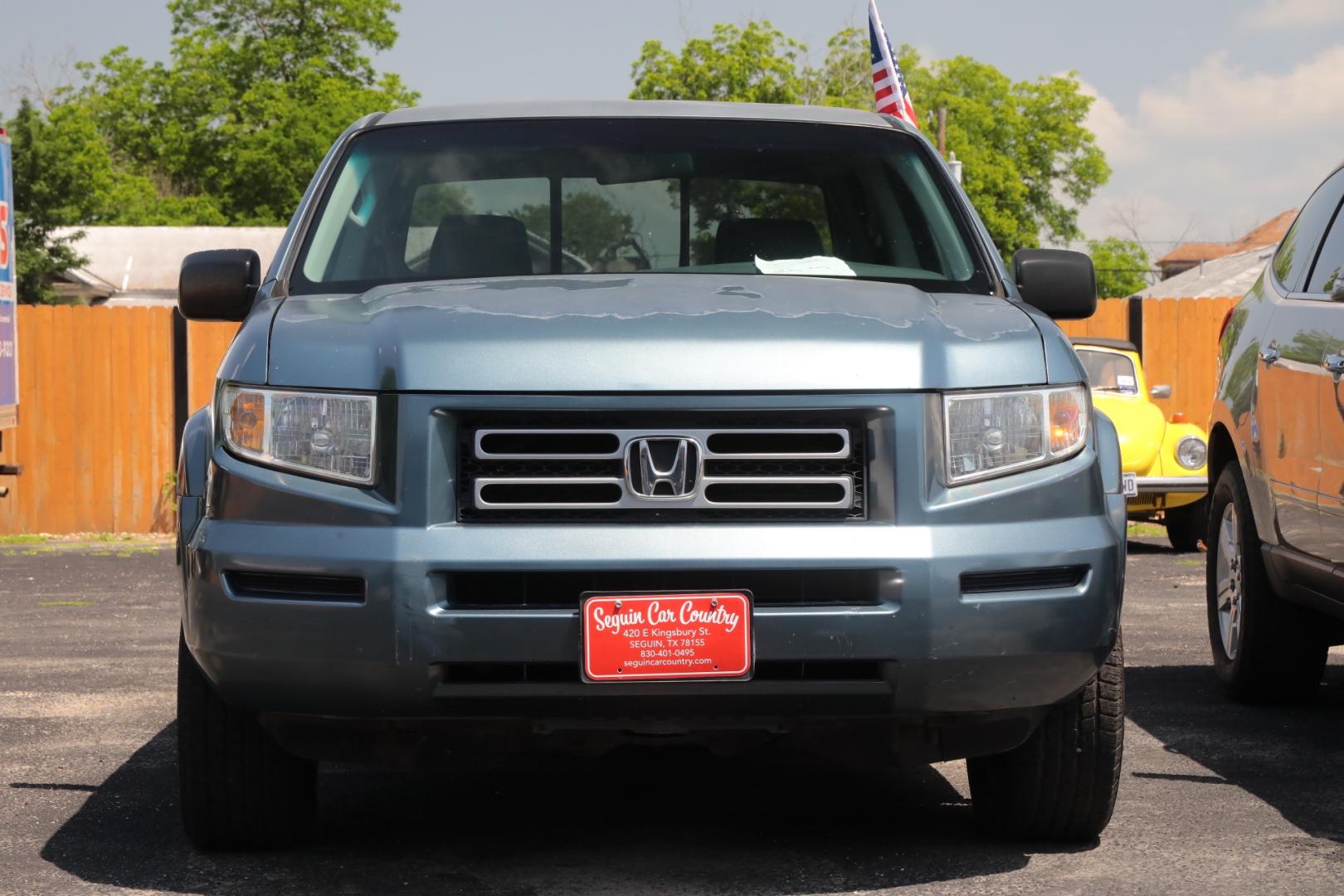 2008 BLUE HONDA RIDGELINE RT (2HJYK16228H) with an 3.5L V6 SOHC 24V engine, 5-SPEED AUTOMATIC transmission, located at 420 E. Kingsbury St., Seguin, TX, 78155, (830) 401-0495, 29.581060, -97.961647 - Photo#1